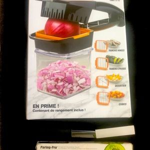 Nutrition Chopper & paring knife.